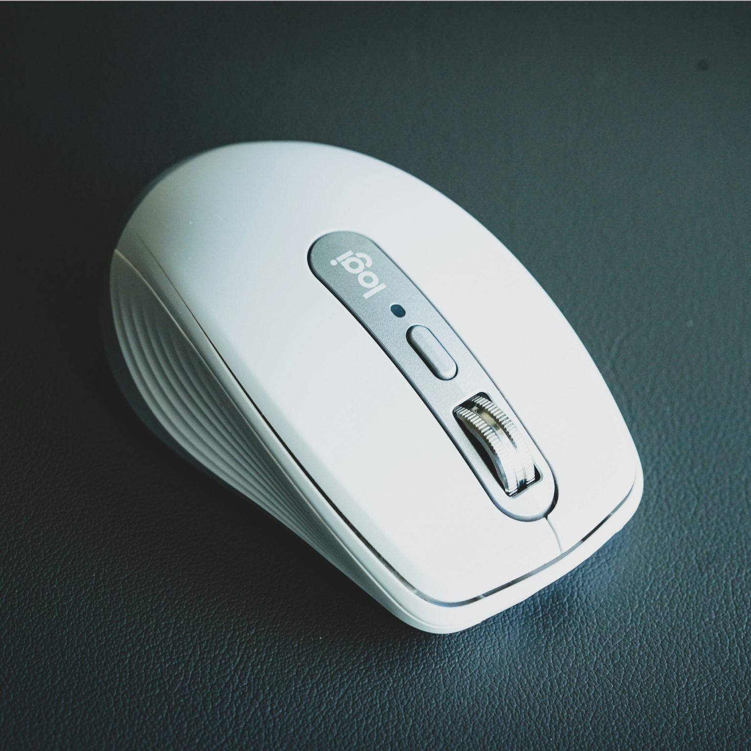 Logitech White Wireless Optical Mouse